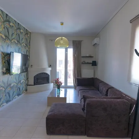 Maison Des Fleurs By Keyplanner Apartment